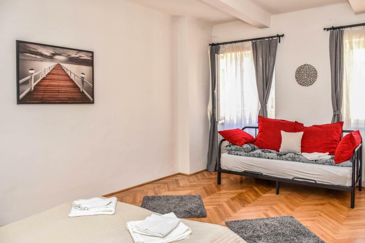 Apartment Diamond Astoria 4 *